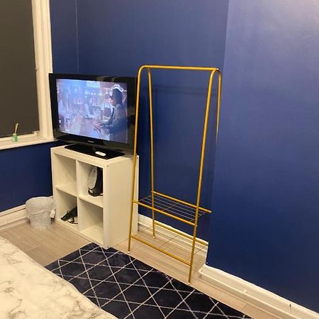 1 Bedroom Luxury Apartments By London City 外观 照片