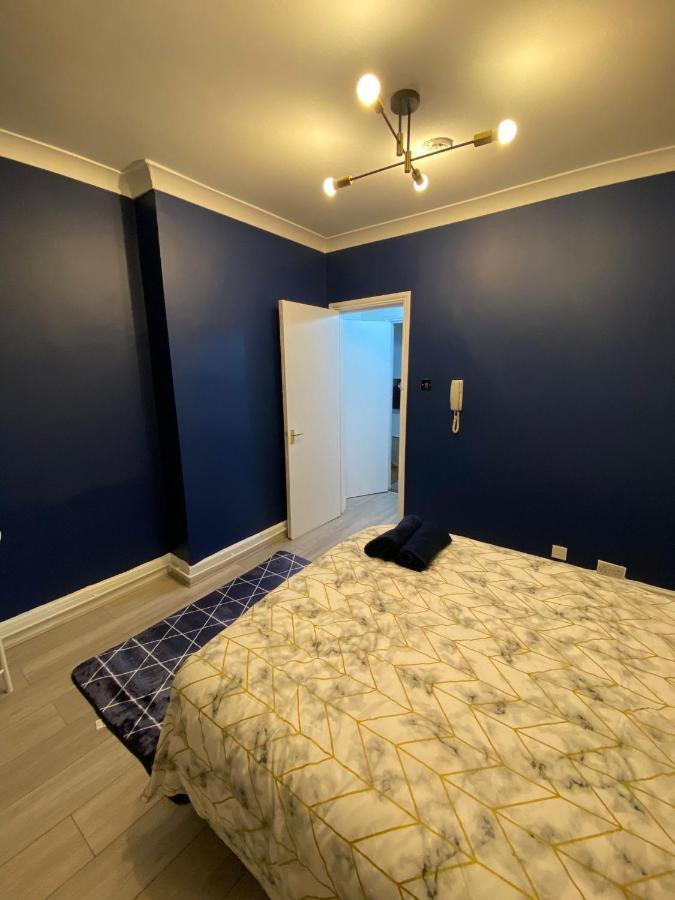 1 Bedroom Luxury Apartments By London City 外观 照片
