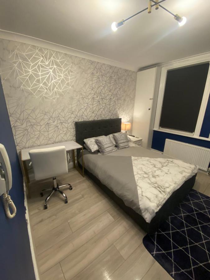 1 Bedroom Luxury Apartments By London City 外观 照片